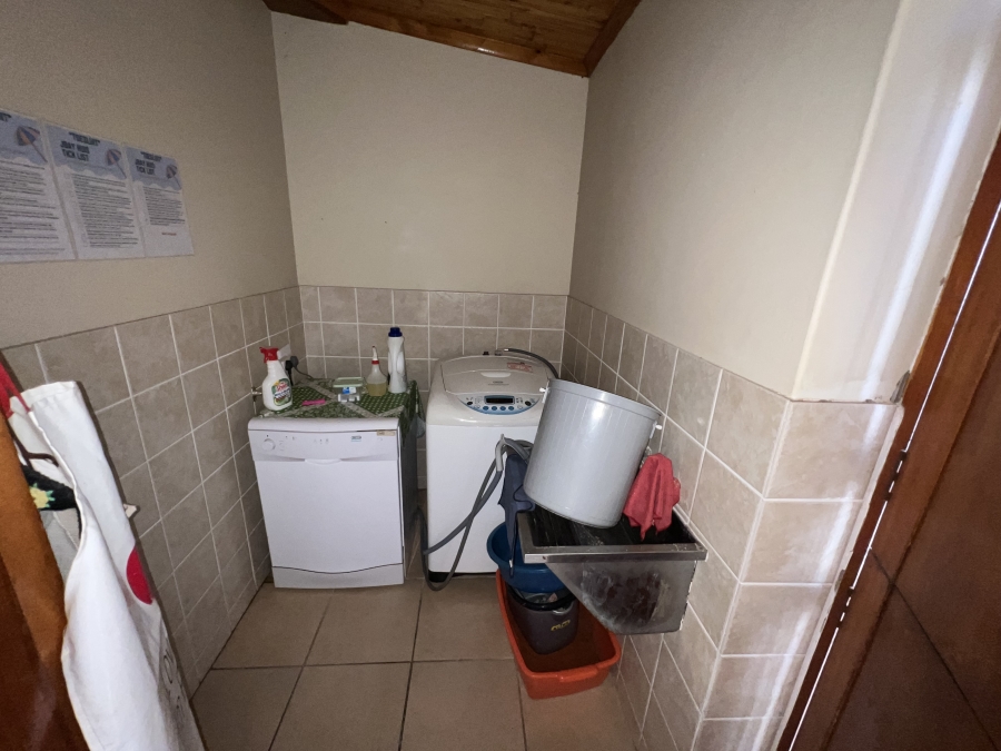 5 Bedroom Property for Sale in Ferreira Town Eastern Cape